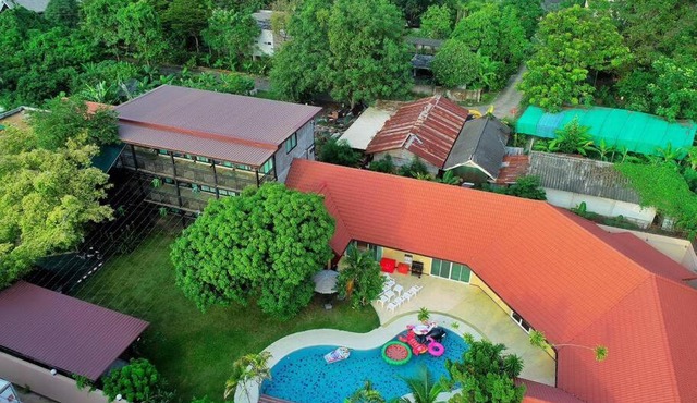 Phuniphat Pool Villa