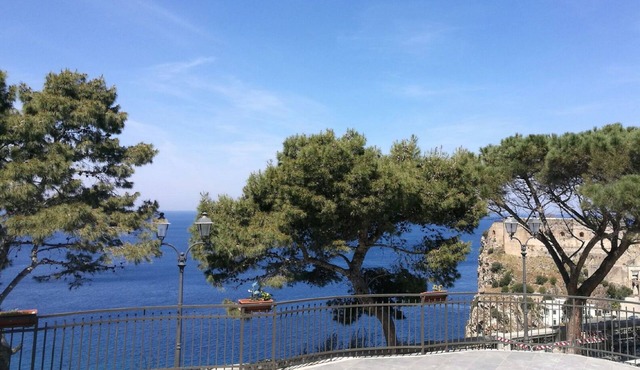 Piazza San Rocco Scilla