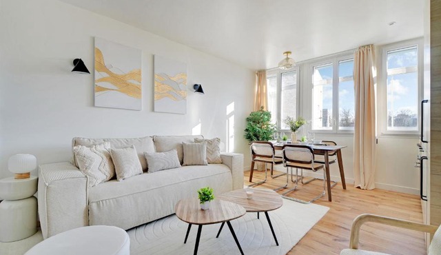 Pick A Flat's Apartments in Daumesnil - Avenue du General Bizot