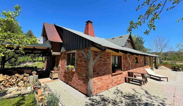 Picturesque Lake House with a View - @JollyGetaways