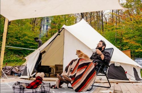 Piebald Mountain Pet Friendly Tents, Petersburg, New York