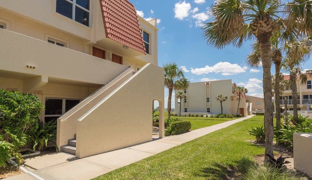 Pier Point South Oceanfront Townhouse Condo A-11