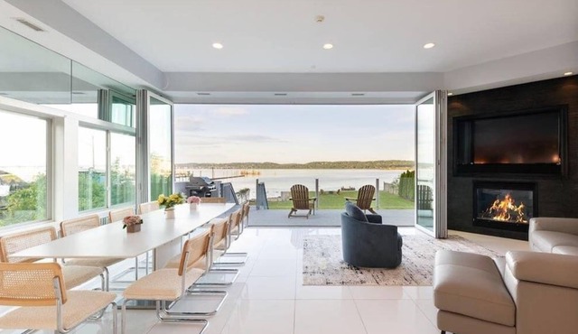 Piermont Waterfront Villa!