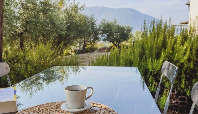 Pietra Pizzuta Country House "Maiella" in the heart of Abruzzo. 1 pool