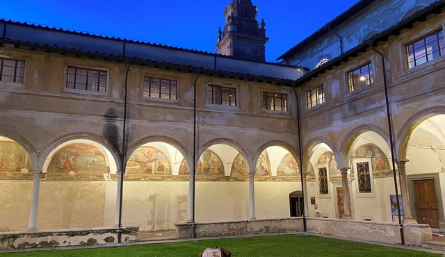 Pietrasanta Ai Teatri