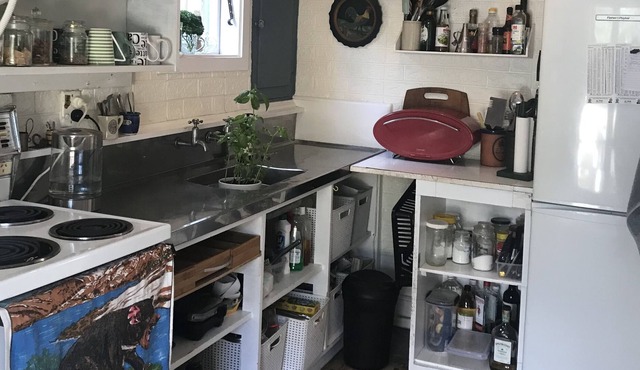 PIHA - Bach, Cottage or Tiny House - any of these apply to my place.