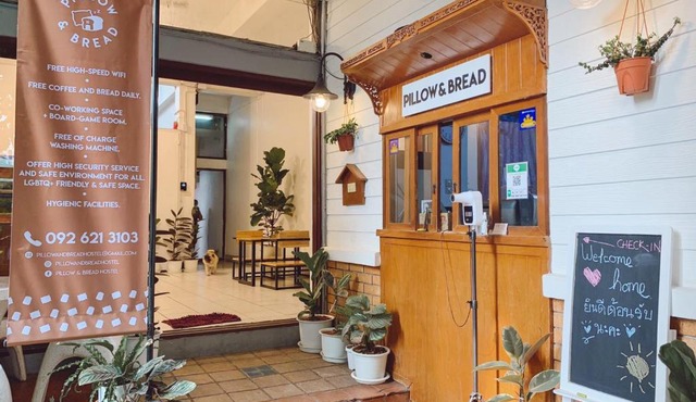Pillow & Bread Hostel