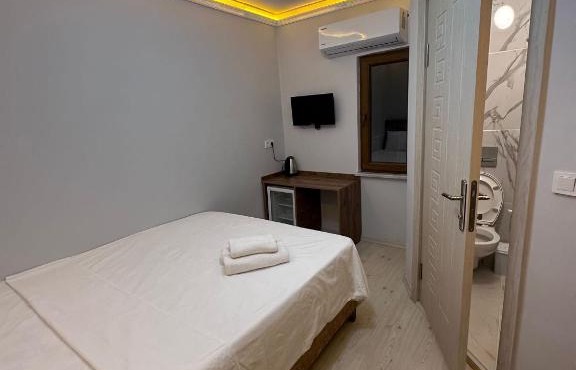 pilot hotel