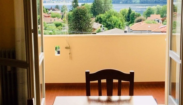 Pina House - fourth floor with wonderful lake view