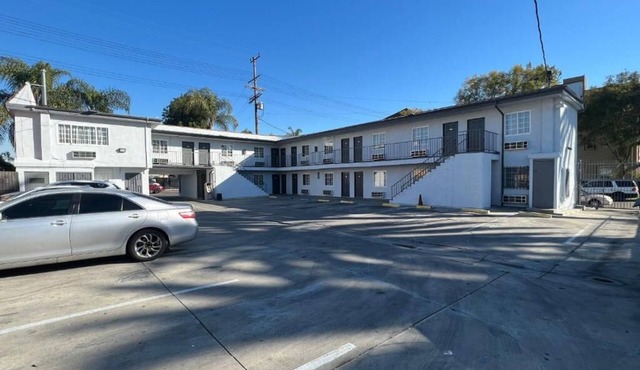 Pine Tree Inn