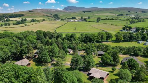 Pinecroft Lodges