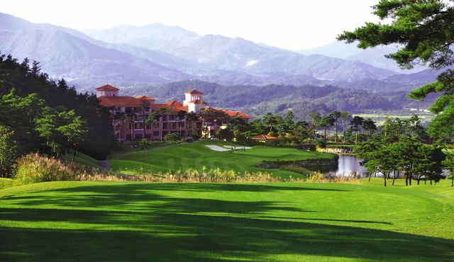 Pinehills Hotel
