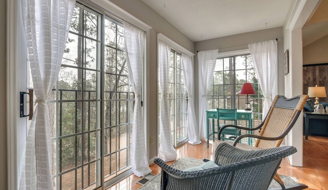 Pinehurst Condo ~ 2 Miles to Downtown & Resort!