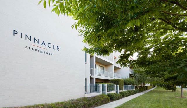 Pinnacle Apartments