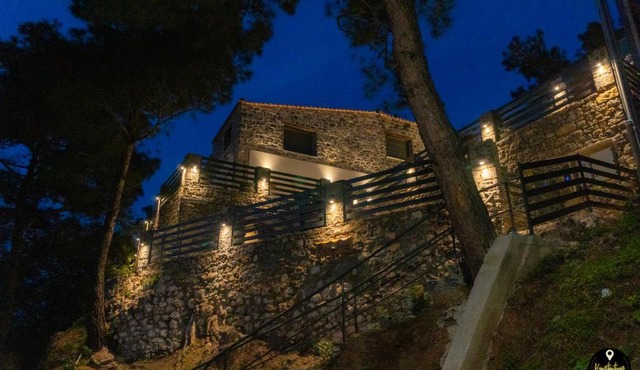 Pinolia Rooms