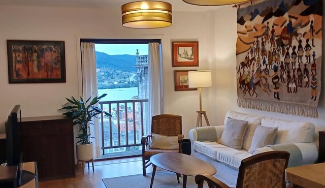 Piso con preciosas vistas, patio privado y amplio garaje