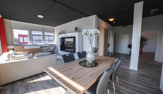 Pit Stop Apartments