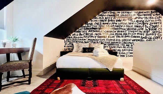 Pittsburgh History Eclectic Luxury Upper Lawrenceville