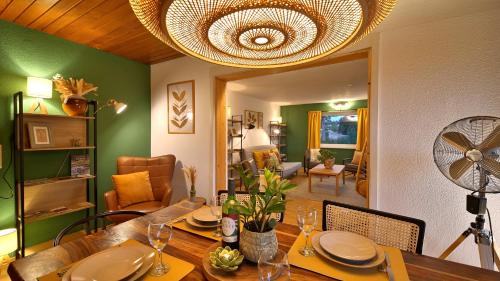 Plant Apartment - Großer Balkon mit Grill - Schwarzwald und Schwäbische Alb