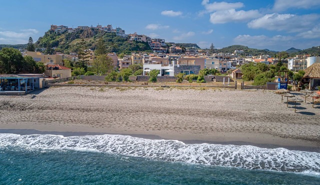 Platanias Beachfront Villa Elsa-90m to main Square
