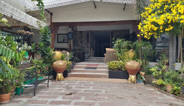 Platinum Place