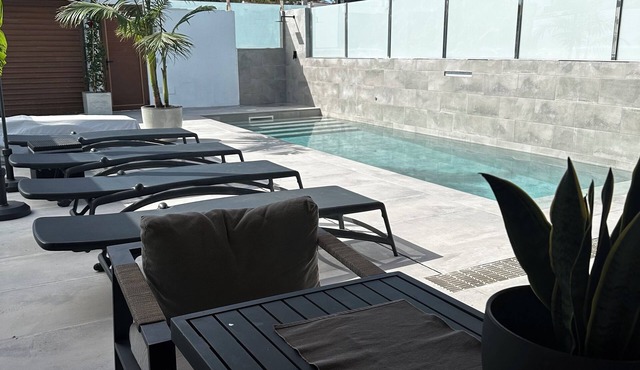 Playa del Inglés Villa 5 minutes from the beach - POOL OF SALTS AND CLIMATE