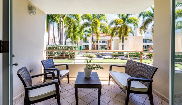Playa El Combate, Perfect Place Garden Pool front!/Weekly and monthly discount!