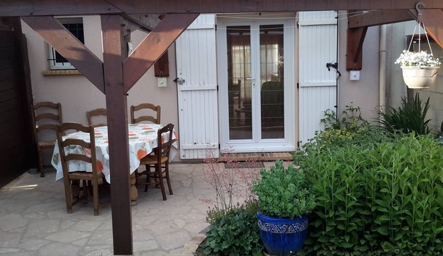 Pleasant accommodation in a small village south of Essonne