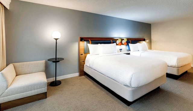 Pleasant Stay, Convenient Location! 2 Convenient Units, Pets Allowed