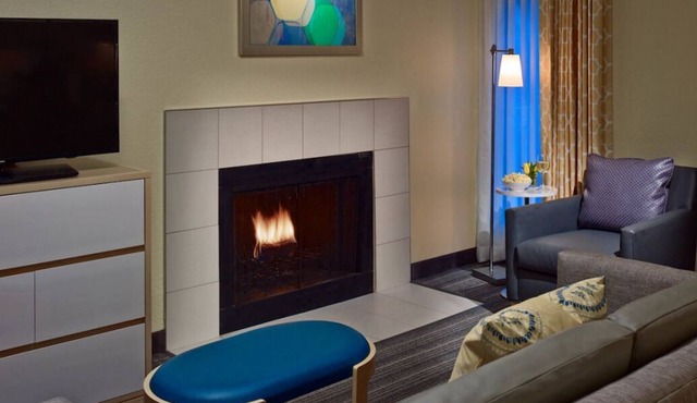 Pleasant Stay, Convenient Location, 3 Pet-Friendly Units, Pool, Free Breakfast