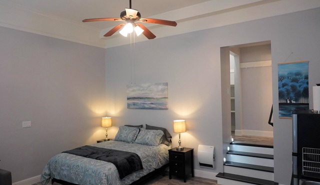 Pleasant Unit in Prime Area