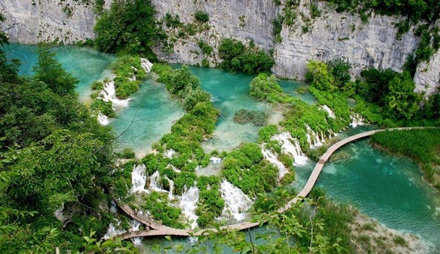 Plitvice Lakes National Park Private Tour from Split