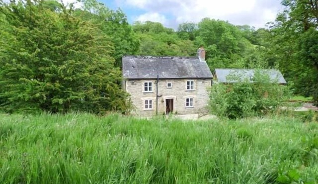 Ploony Cottage