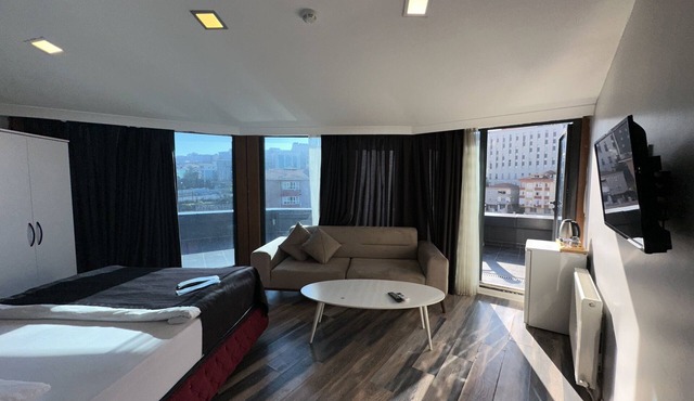 Plus Park Suite & Hotel