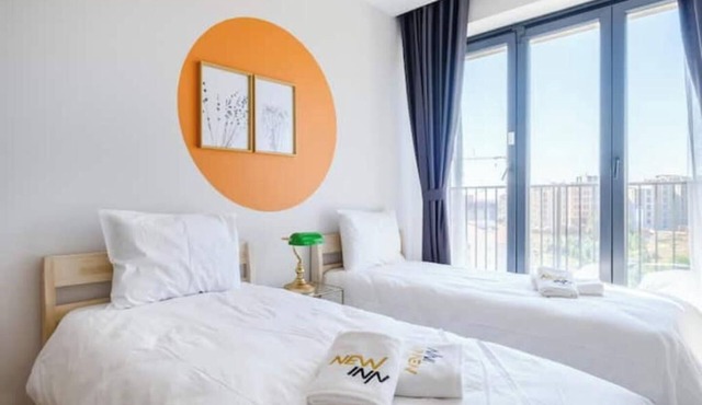 Pluto - Stunning 2BR/2BA Apt w/ Parking & Pool
