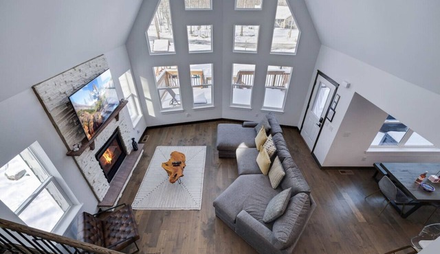 Poconos Masthope 4BR Ski Big Bear Sauna-Lake-Pools