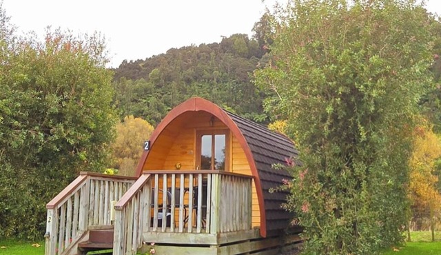 Pod 2 at Flat Hills Cafe and Tourist Park - (Sleeps 4)