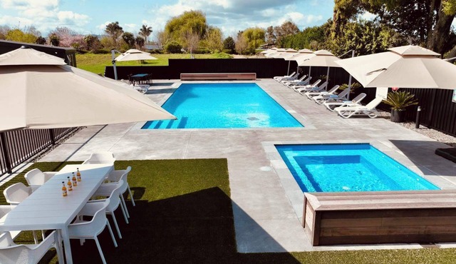 Podium Lodge