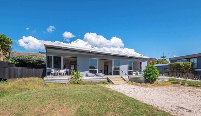 Pohara's Beachside Bliss