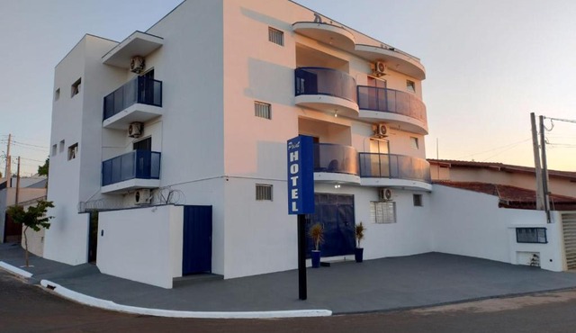 Point Hotel