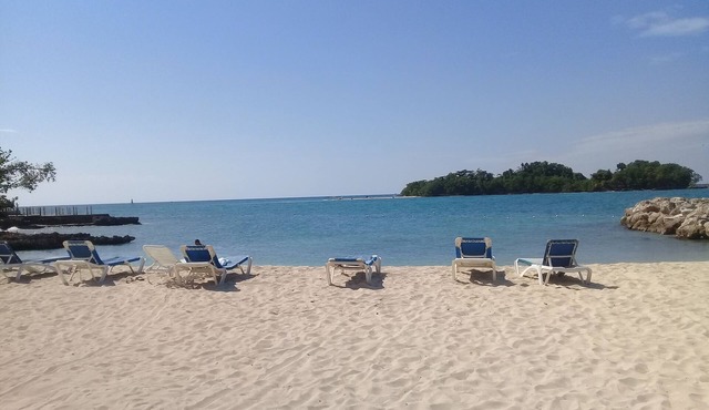 Point Studio 156 by the beach
