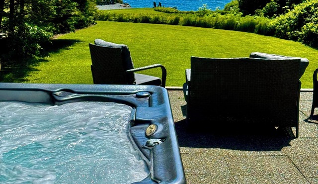 Points West Oceanfront Resort 2 Bed Ocean Point Suite