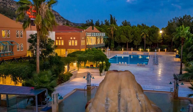 Polat Thermal Hotel