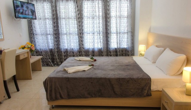Polykratis Rooms