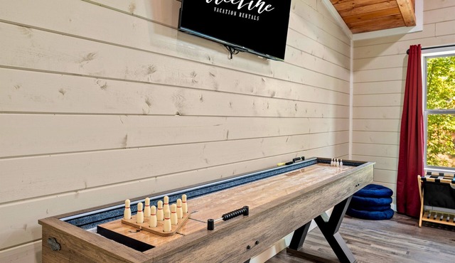 Pond Access | Pickleball | 2 Cabins | Sleeps 36
