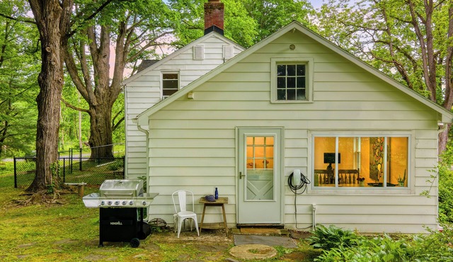 Pondfront Gem Minutes from Hudson’s Best Shops & Cafes | The Stillwater House