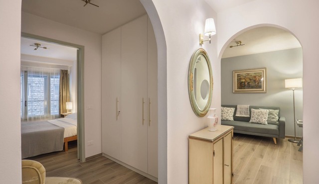 Ponte Vecchio apartment