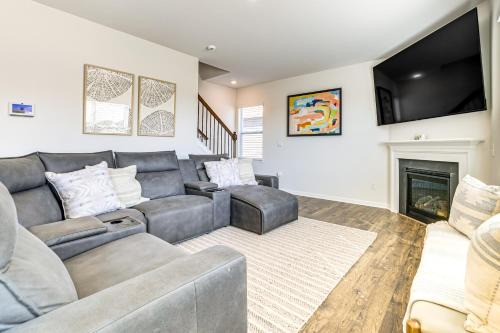 Pool Access, 2 Mi to Main St: Fountain Inn Home!
