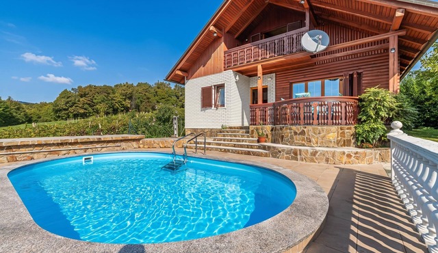 Pool Chalet Adonis w/Panoramic Views, Semič, Slovenia
