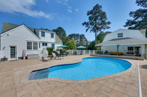 Pool & Dock Access! Bohannon Cottage on the Bay